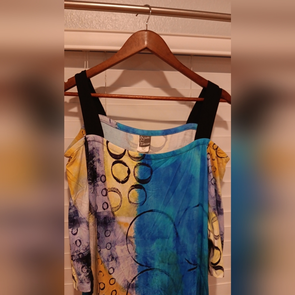 Multicolor Abstract Off-Shoulder Dress - Picture 4 of 5